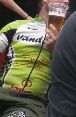 Ciclismo loco en el concierto de los Maiden